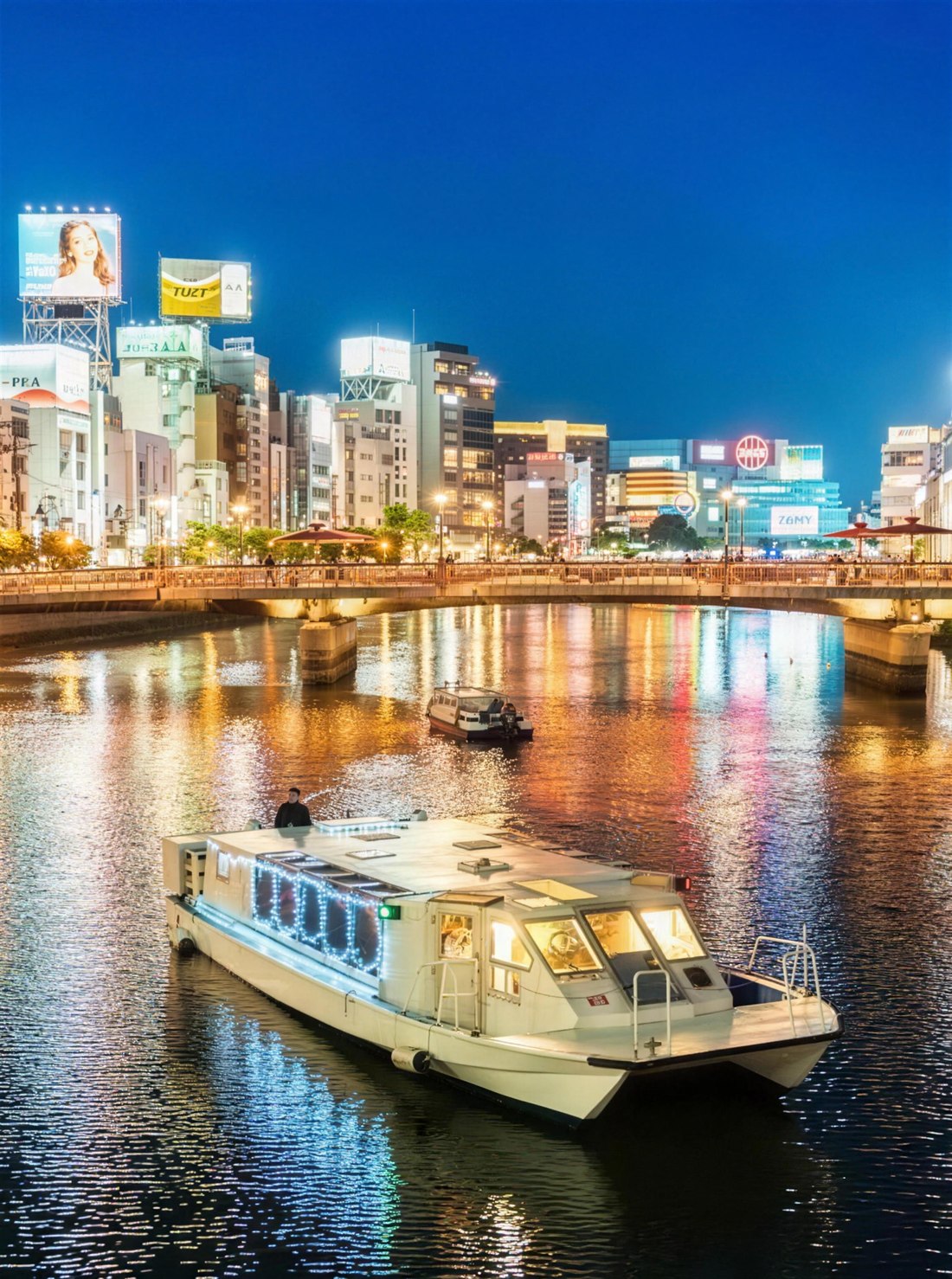 貸切の屋台・居酒屋クルーズで中洲の夜を独占